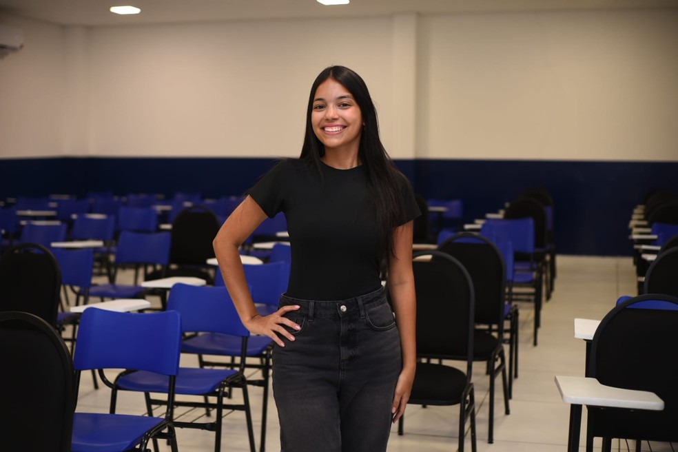 Anna Beatriz tirou nota 1 mil na redação do Enem — Foto: Pedro Elandro