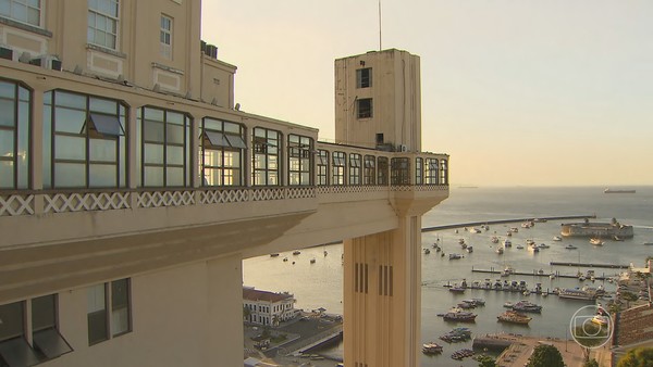 Elevador Lacerda, um dos principais pontos turísticos de Salvador — Foto: Jornal Nacional/ Reprodução