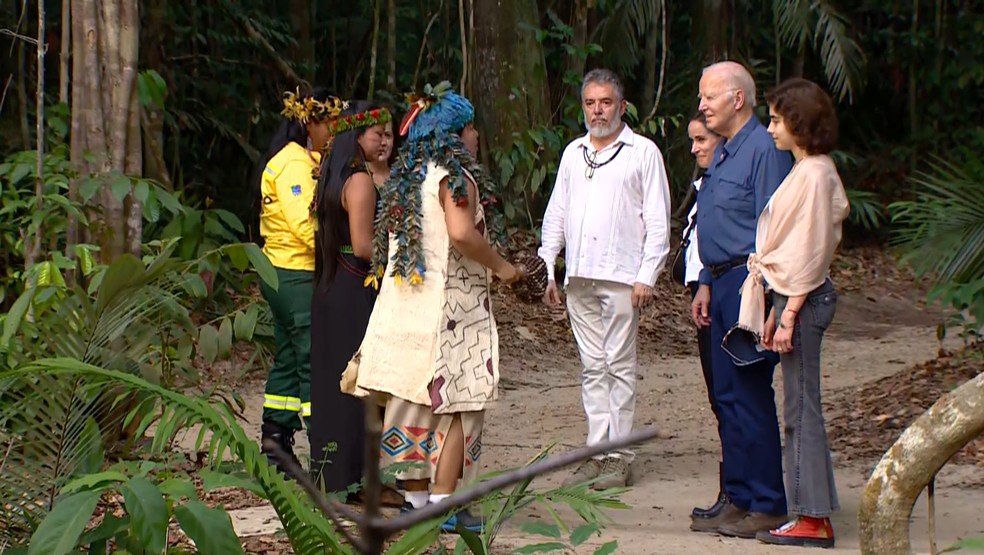 Biden se encontra com lideranças indígenas na Amazônia — Foto: Alexandro Pereira/Rede Amazônica