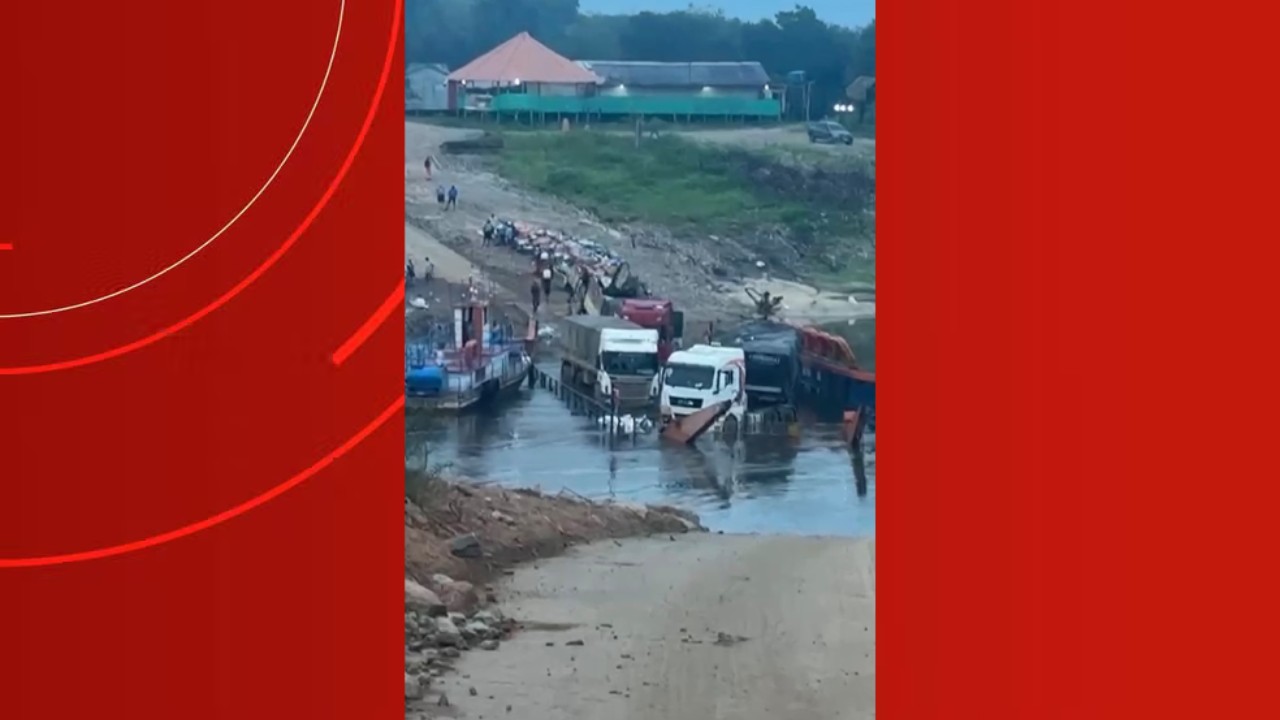 BR-319: Travessia de balsa é paralisada por entrada de água | G1