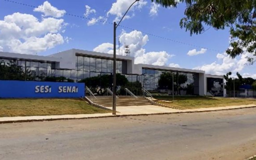 Cerca de 40 crianças de escola são internadas após crise de vômito e diarreia