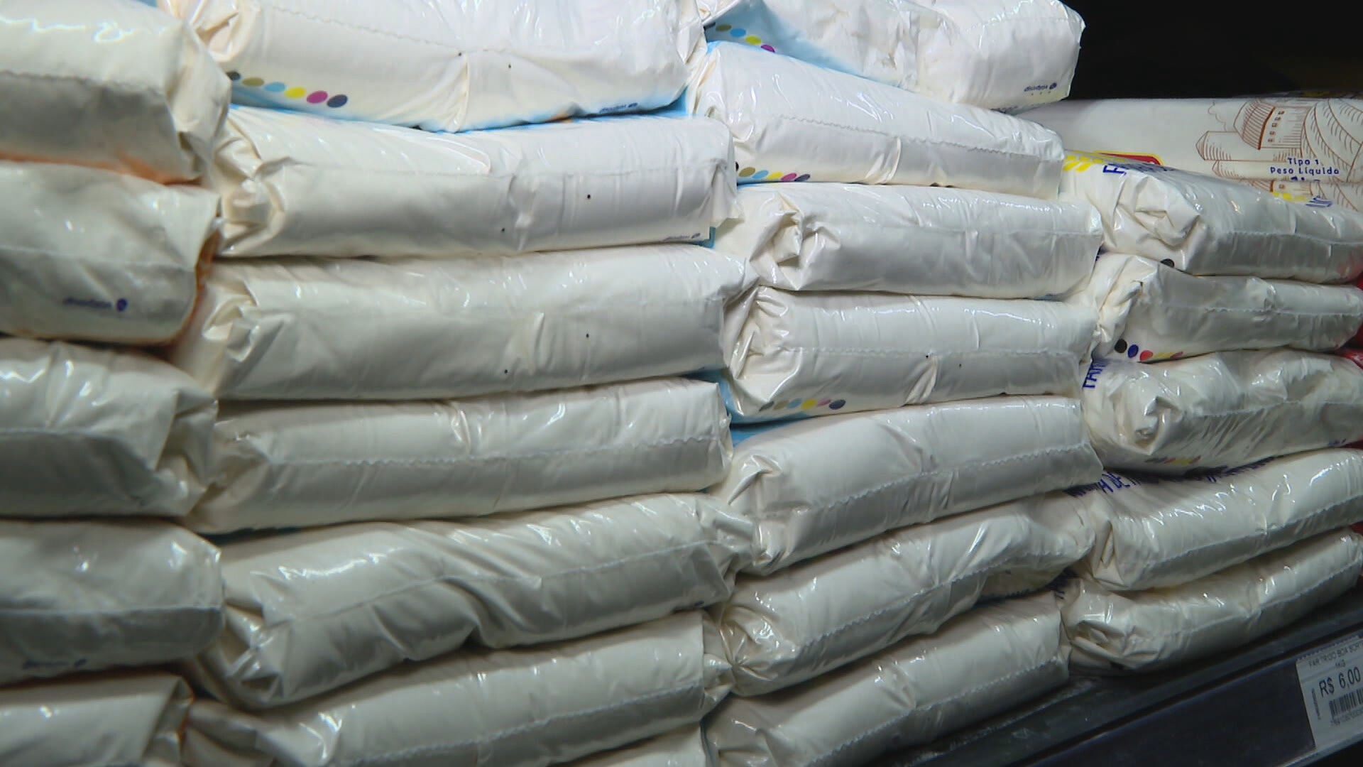 Tráfico impõe monopólio da farinha e faz preço do pão subir em Belford Roxo, denunciam comerciantes