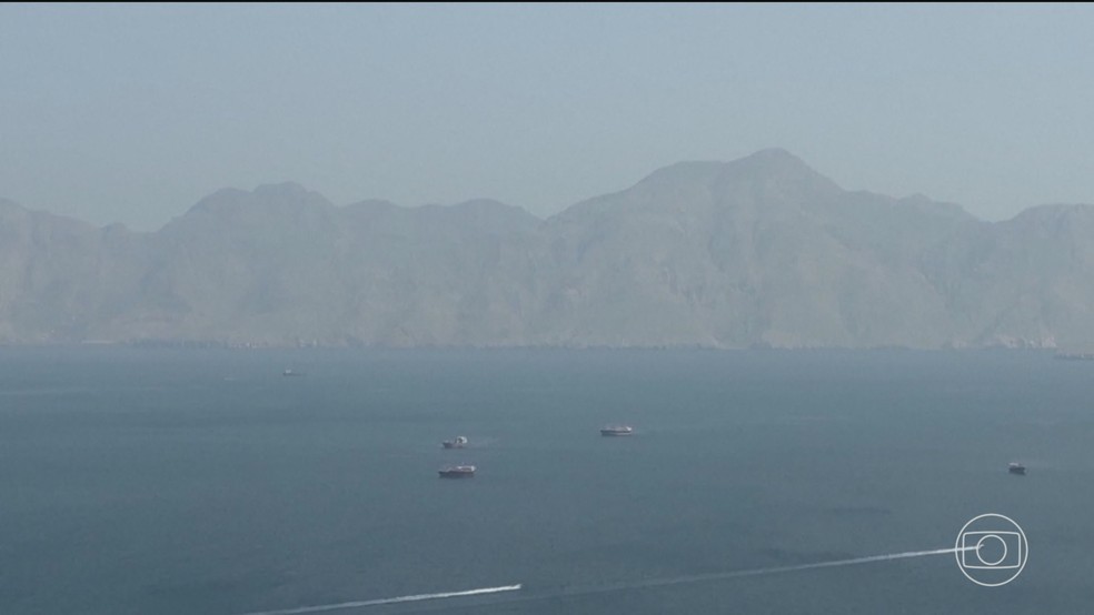 Giro Internacional: Irã anuncia reabertura do Estreito de Ormuz durante trégua com os Estados Unidos