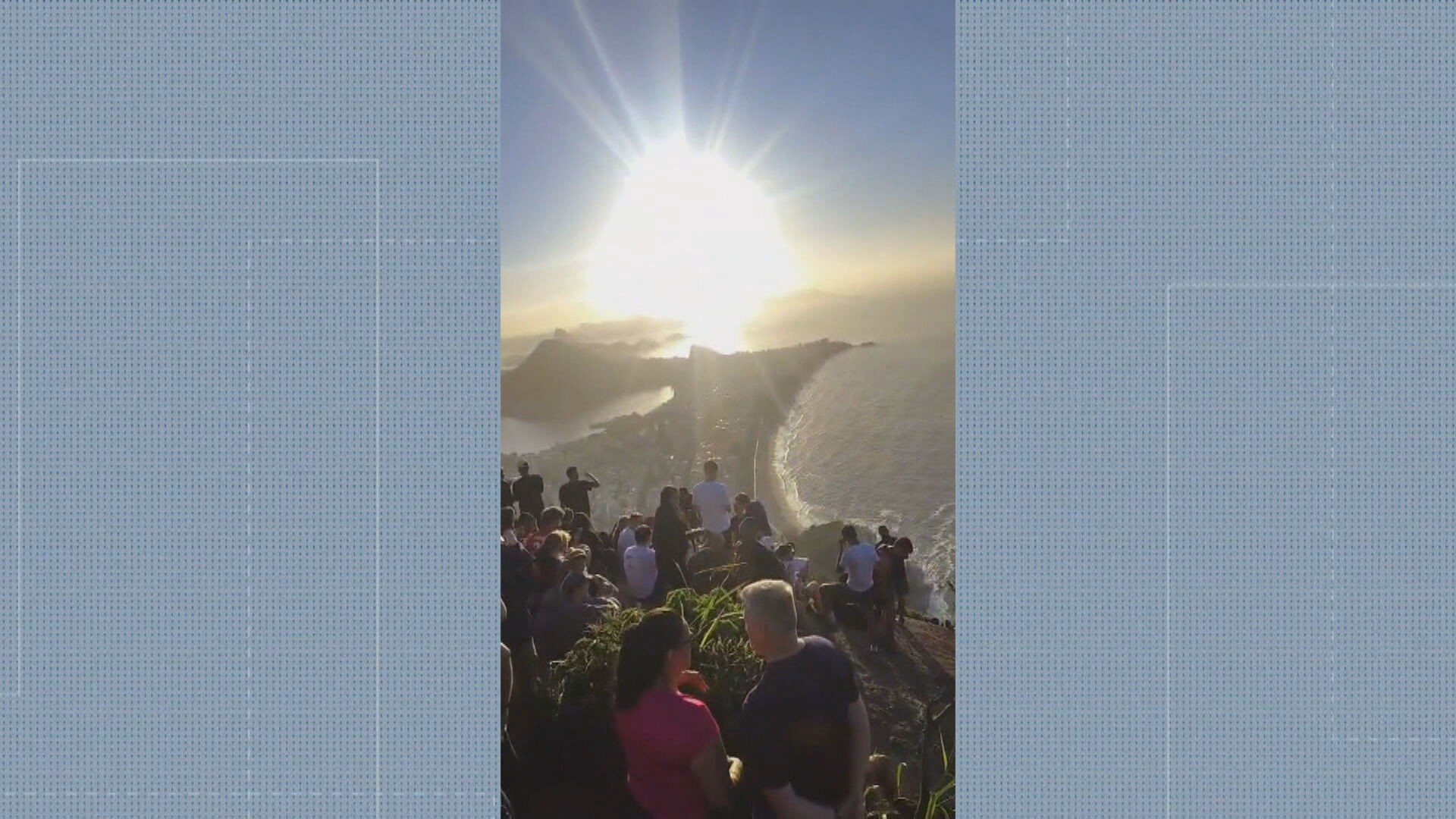 ‘Tivemos que sentar no chão ao ouvir os tiros’, diz turista portuguesa ilhada no Morro Dois Irmãos durante operação no Vidigal