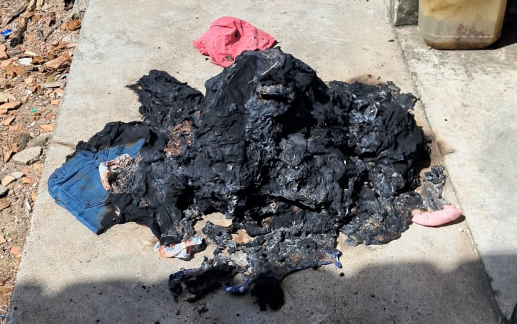 Jovem de 19 anos é presa por tentar matar a filha sufocada com travesseiro na Bahia