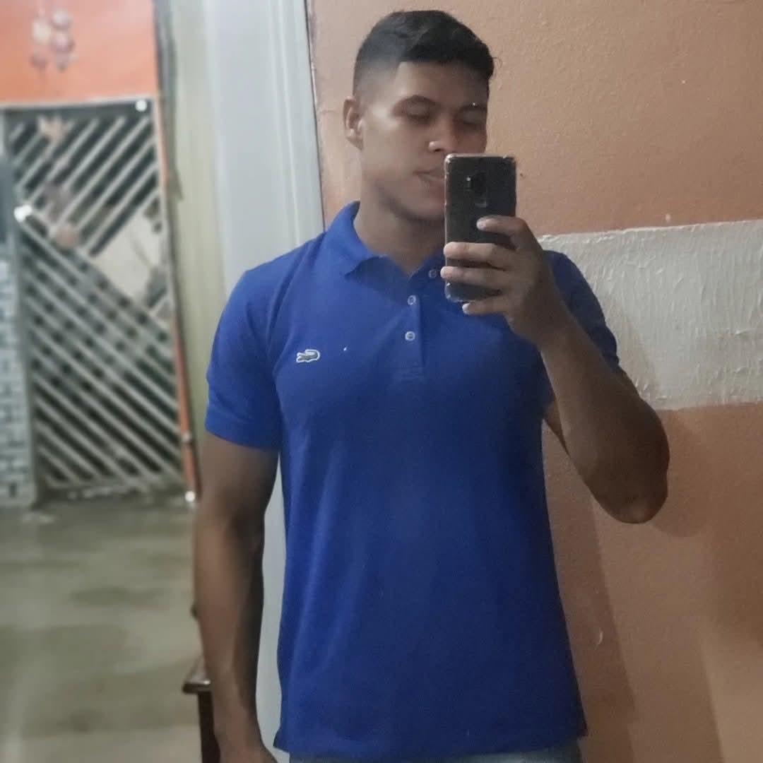 Homem alvo de 13 BOs por ameaça envia mensagens à ex mesmo foragido: 'Não vou te deixar em paz'