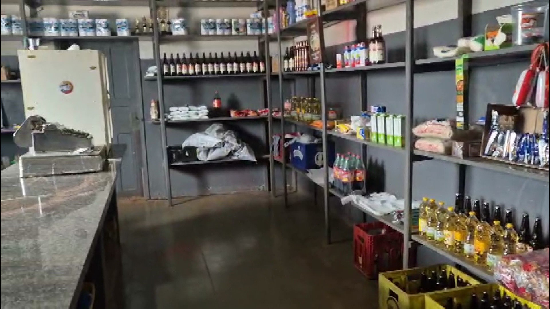 Casal de idosos é amarrado e trancado no banheiro em assalto a bar em Franca; trio foi preso