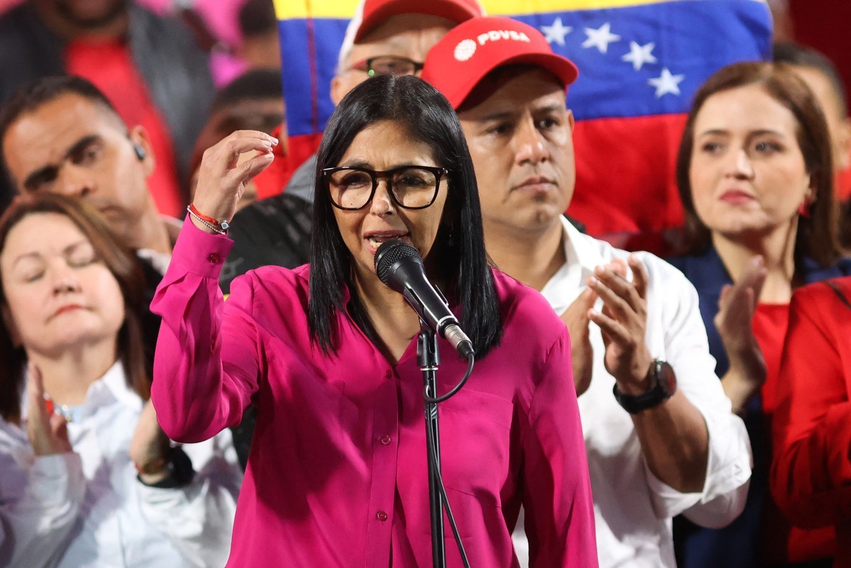 Venezuela anuncia plano de 'fortalecimento da democracia'