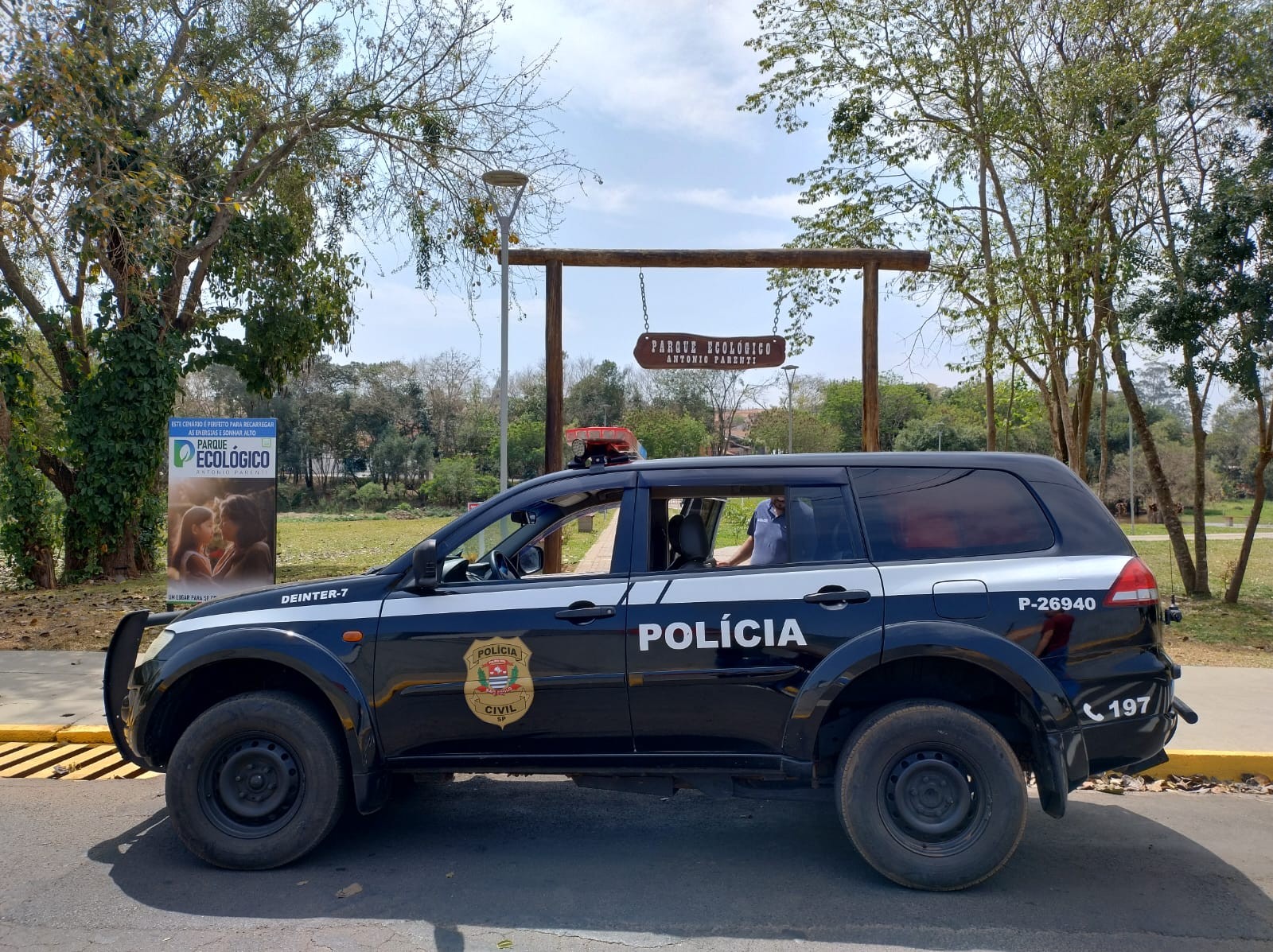 Polícia Civil investiga adolescentes suspeitos de maltratar tatu em Itatinga