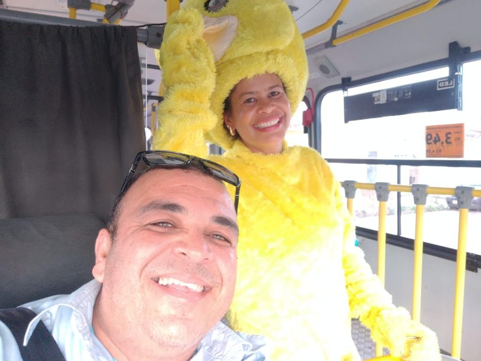 Motorista é homenageado com festa de aniversário organizada por passageiros em Maceió — Foto: Arquivo pessoal