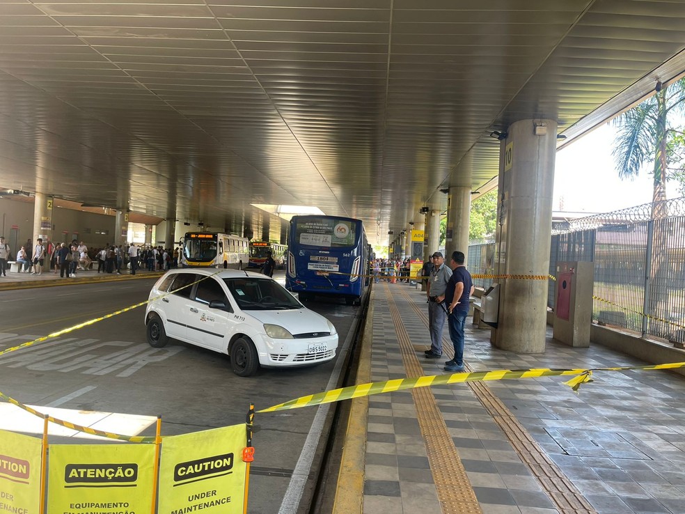 Idoso foi atropelado por ônibus no terminal de Rio Preto — Foto: André Modesto/TV TEM