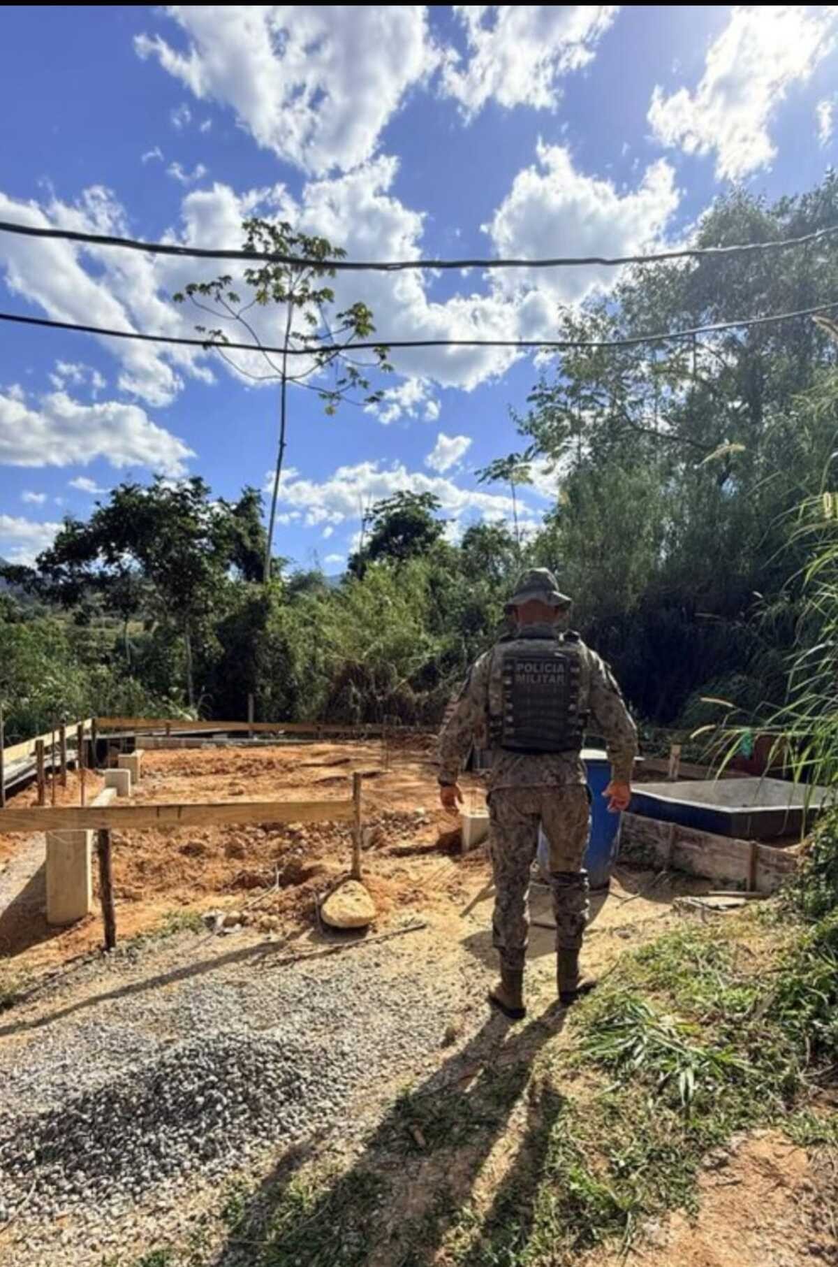 Polícia Ambiental identifica loteamento irregular e construções ilegais em Paraty