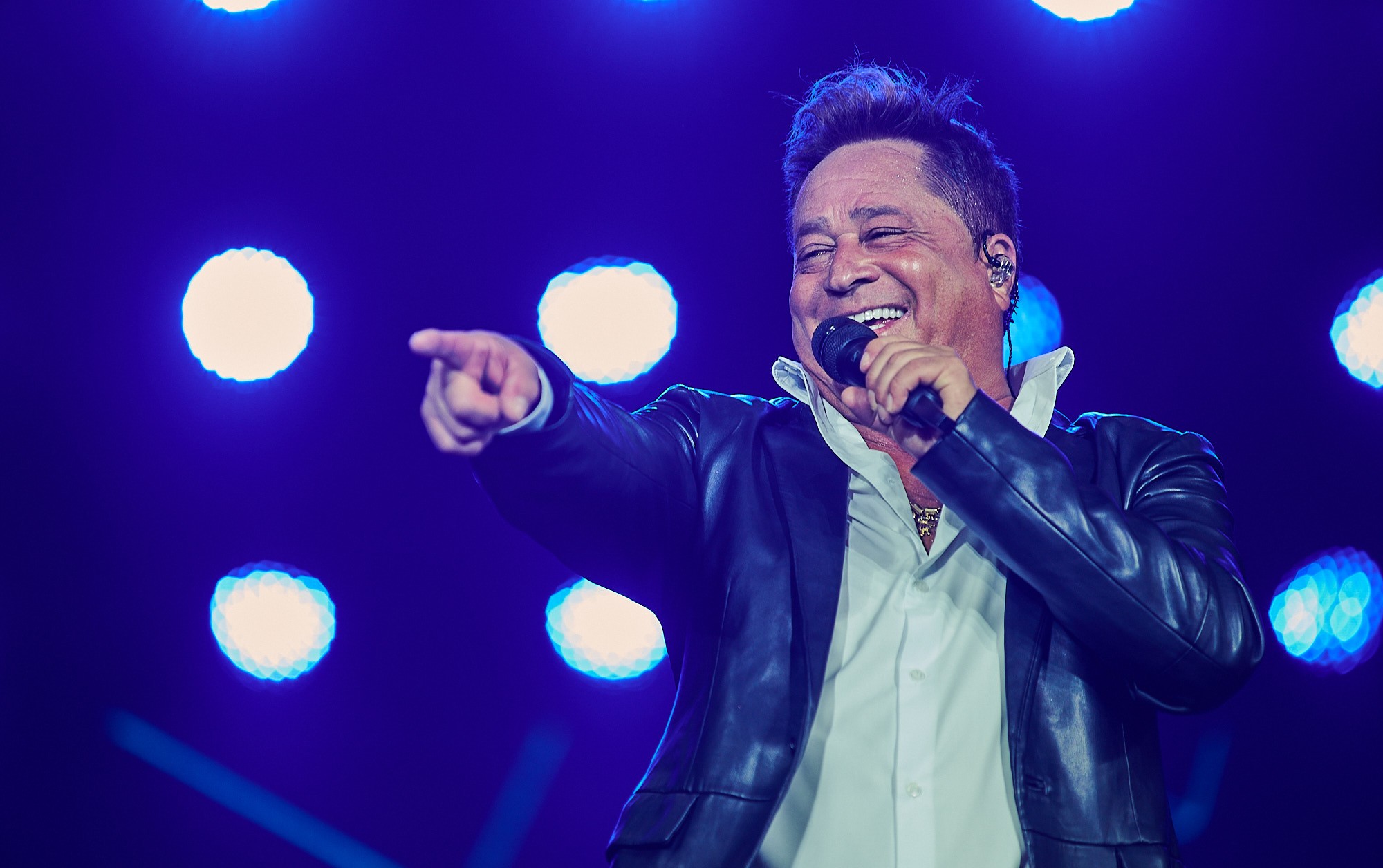 Leonardo reencontra Barretos, revisita legado de 40 anos na arena e desfila sucessos que marcaram gerações 
