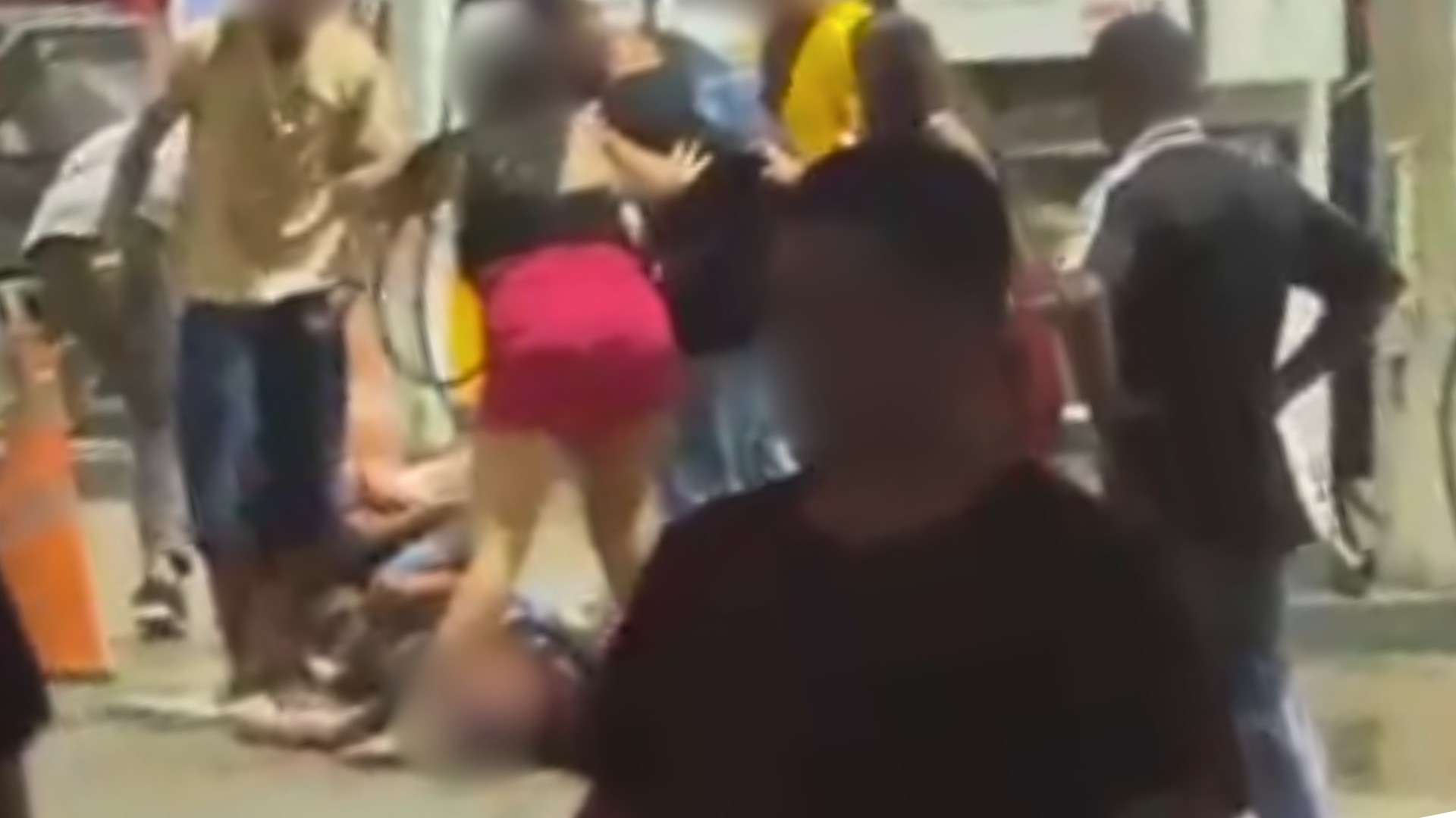 VÍDEO: empresário é espancado após discussão por suposta dívida em posto de combustíveis em Rio Preto