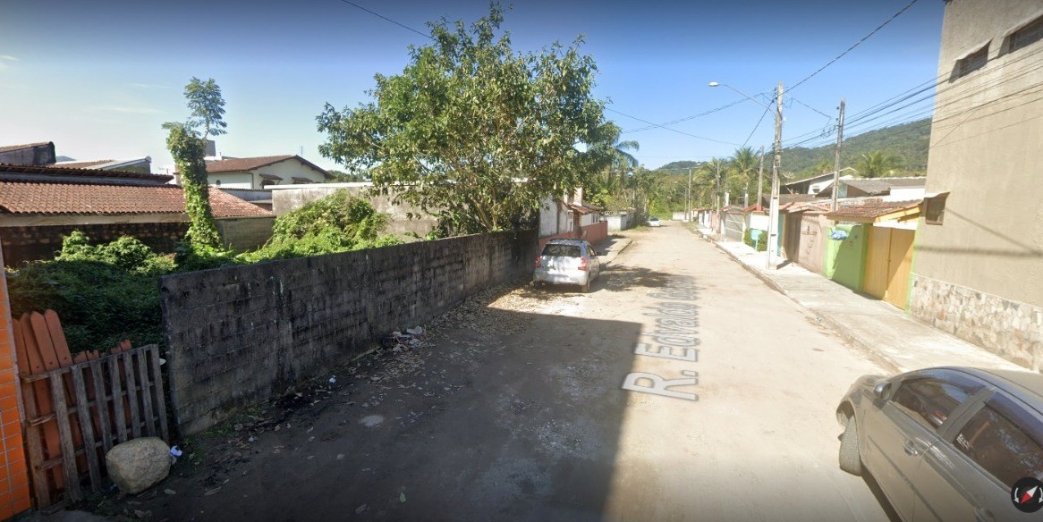 Homem é encontrado morto em terreno baldio em Ubatuba, SP