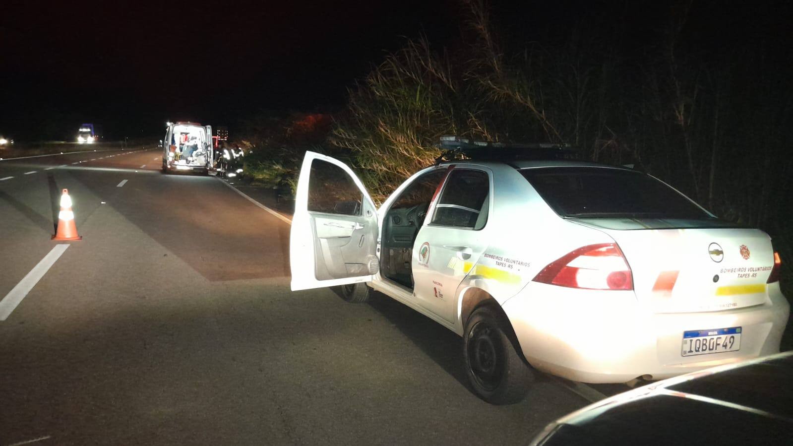 Mulher grávida e homem morrem atropelados por caminhão na BR-116 no RS