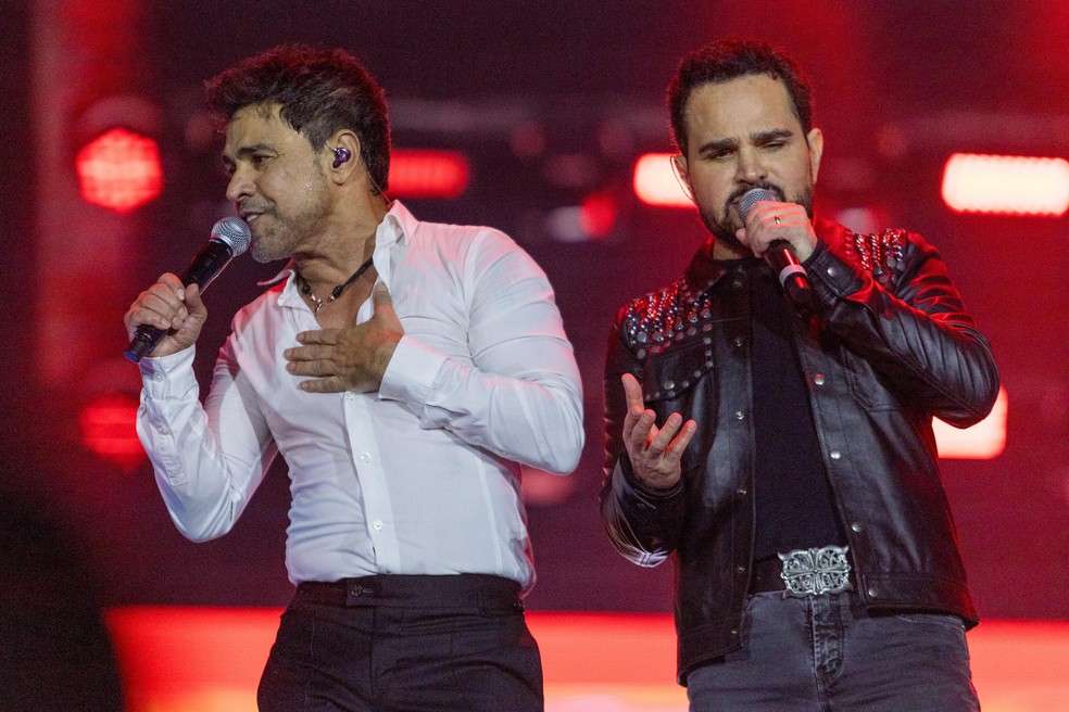 Show de Zezé Di Camargo e Luciano lotou arena de shows na Expoacre 2025 — Foto: Thomaz Marostegan/g1 — Foto: Thomaz Marostegan/g1