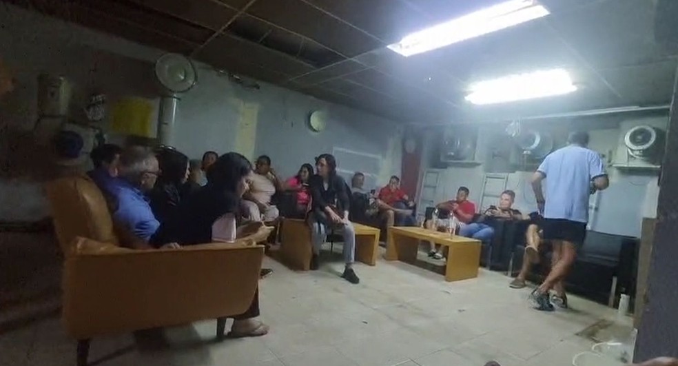 Secretário de Aracaju mostra local onde brasileiros estão abrigados em Israel — Foto: Dilermando Garcia Ribeiro Júnior