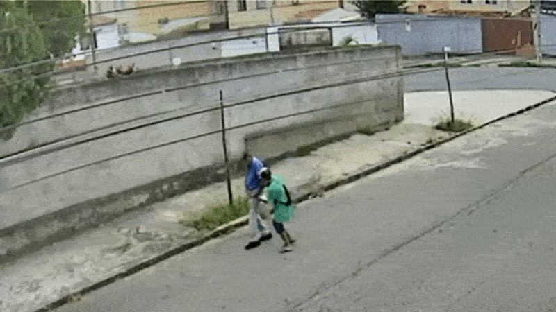 VÍDEO: idoso de 80 anos é derrubado e assaltado em BH