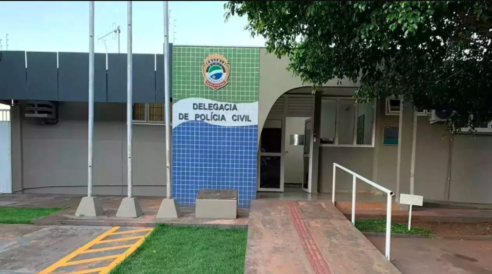 Adolescente de 12 anos morre atropelada por caminhonete quando tentava atravessar a BR-262