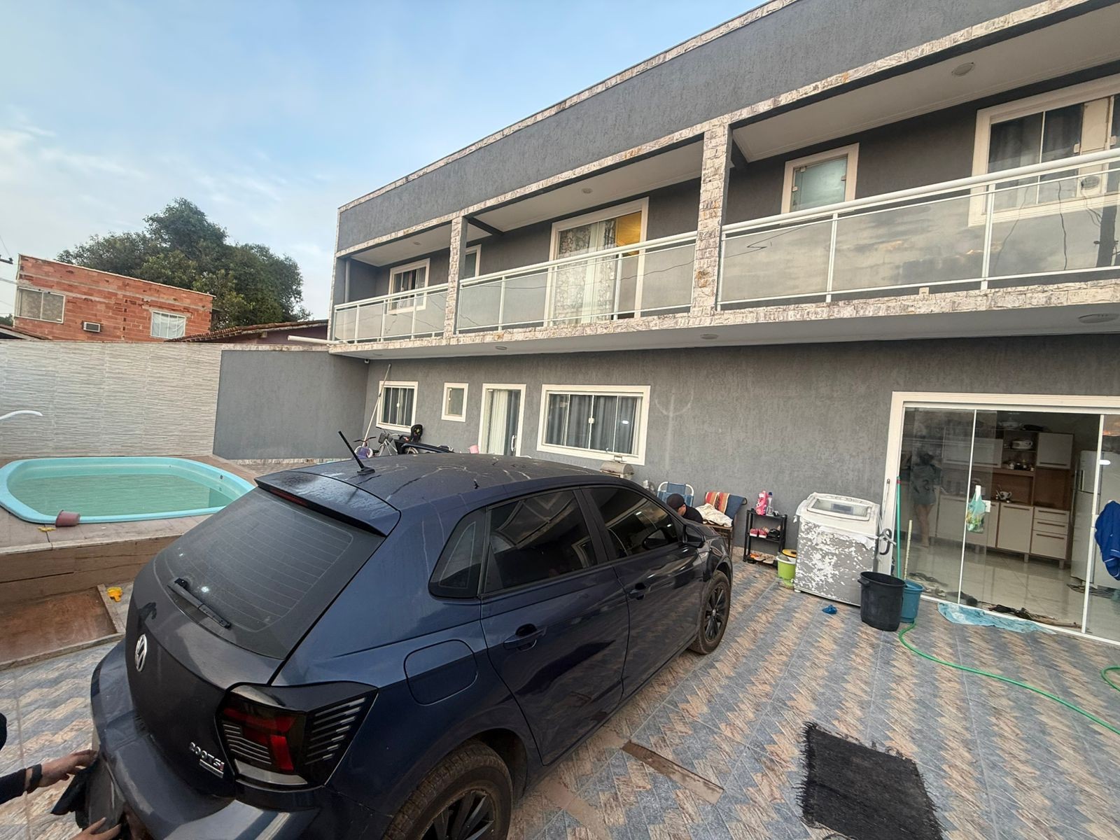 Suspeito de fornecer armas de milícia da Zona Oeste é preso em casa de luxo em Cabo Frio