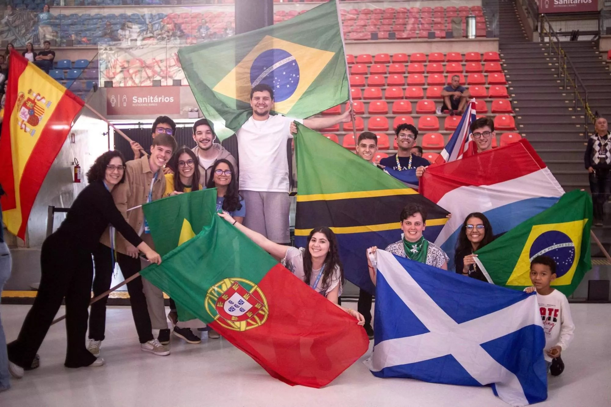 Programa internacional de formação de líderes globais inscreve jovens para jornada de 2 anos