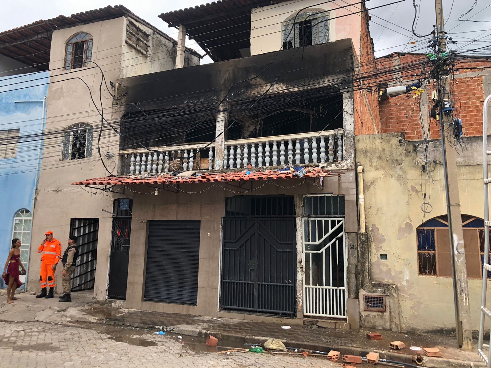 Incêndios atingem duas casas em Governador Valadares