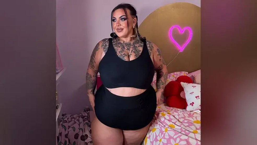 Sophie diz que se ela consegue ajudar uma pessoa a aceitar seu corpo, os comentários de ódio não a incomodam — Foto: Sophie Scott