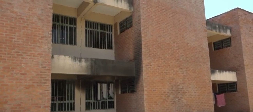 Após incêndio em alojamento da UFPI no campus de Floriano, mais de 100 alunos estão desabrigados — Foto: TV Clube