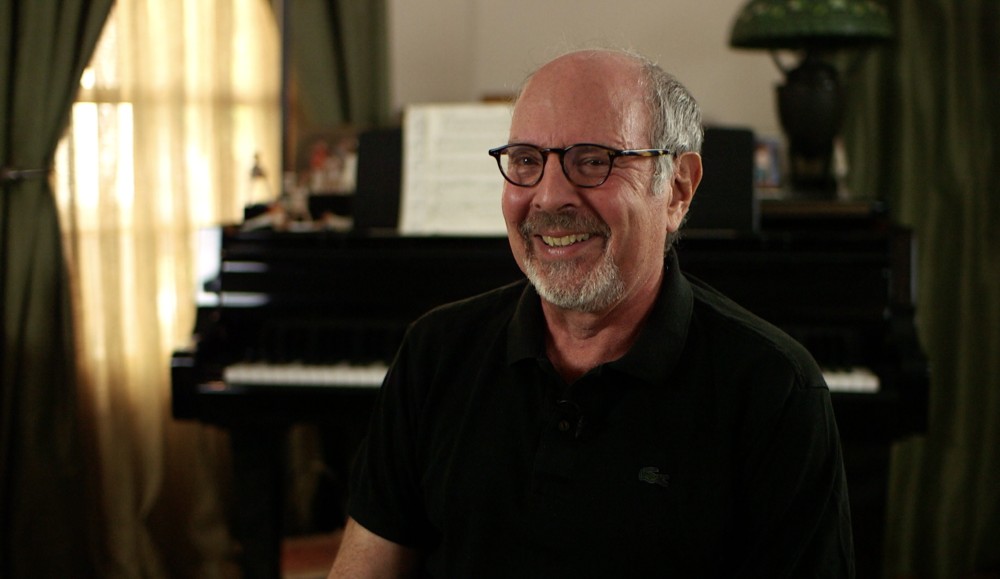 Mark Snow, compositor da música-tema de 'Arquivo X', morre aos 78 anos
