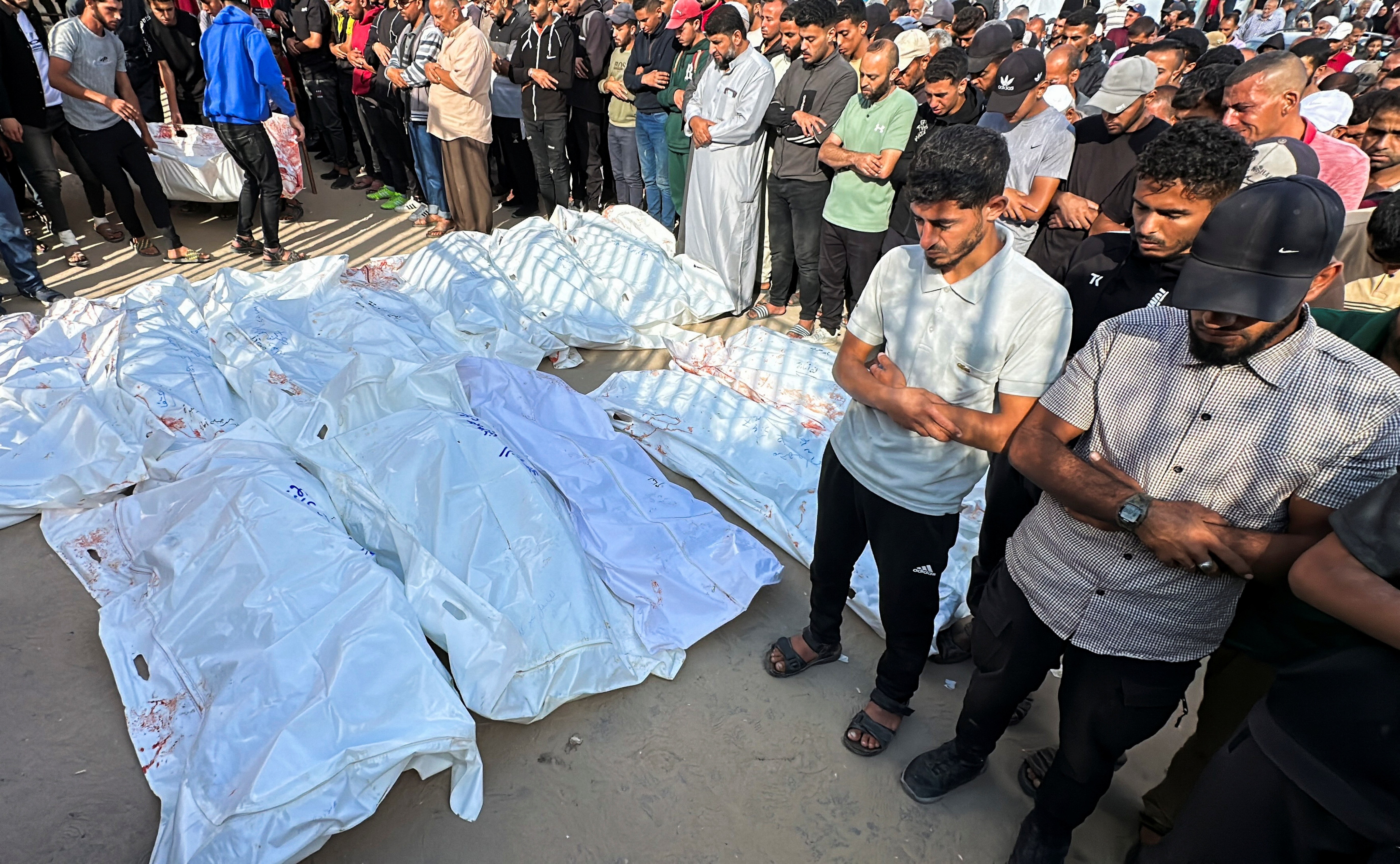 27 palestinos morrem por tiros perto de local de ajuda em Gaza; ONU pede investigação
