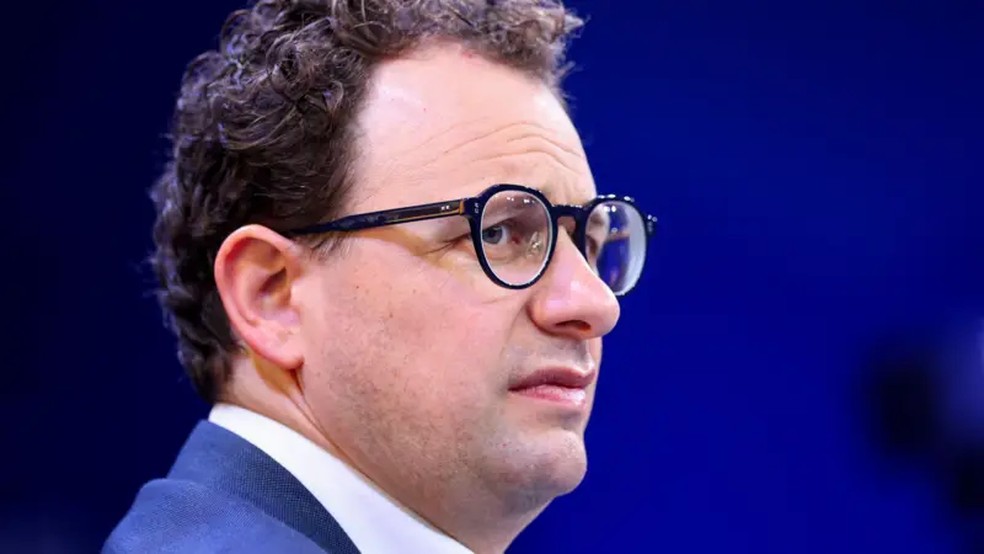 Amodei acredita que uma vantagem maior dos EUA em IA poderia convencer a China a desacelerar o desenvolvimento da tecnologia. — Foto: Reuters via BBC