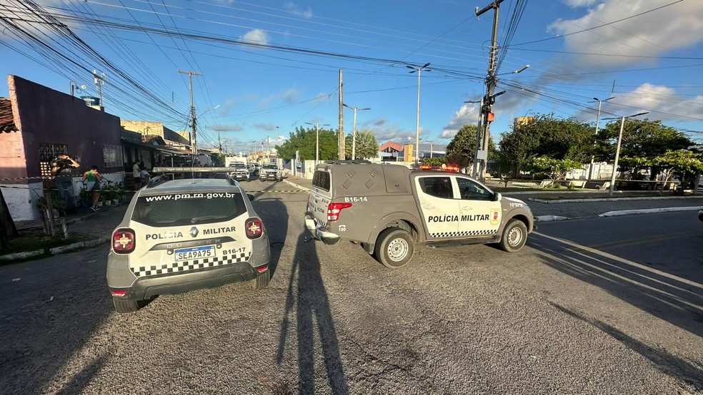 Crime aconteceu em praça no Jardim Lola, em São Gonçalo do Amarante — Foto: Kleber Teixeira/Inter TV Cabugi
