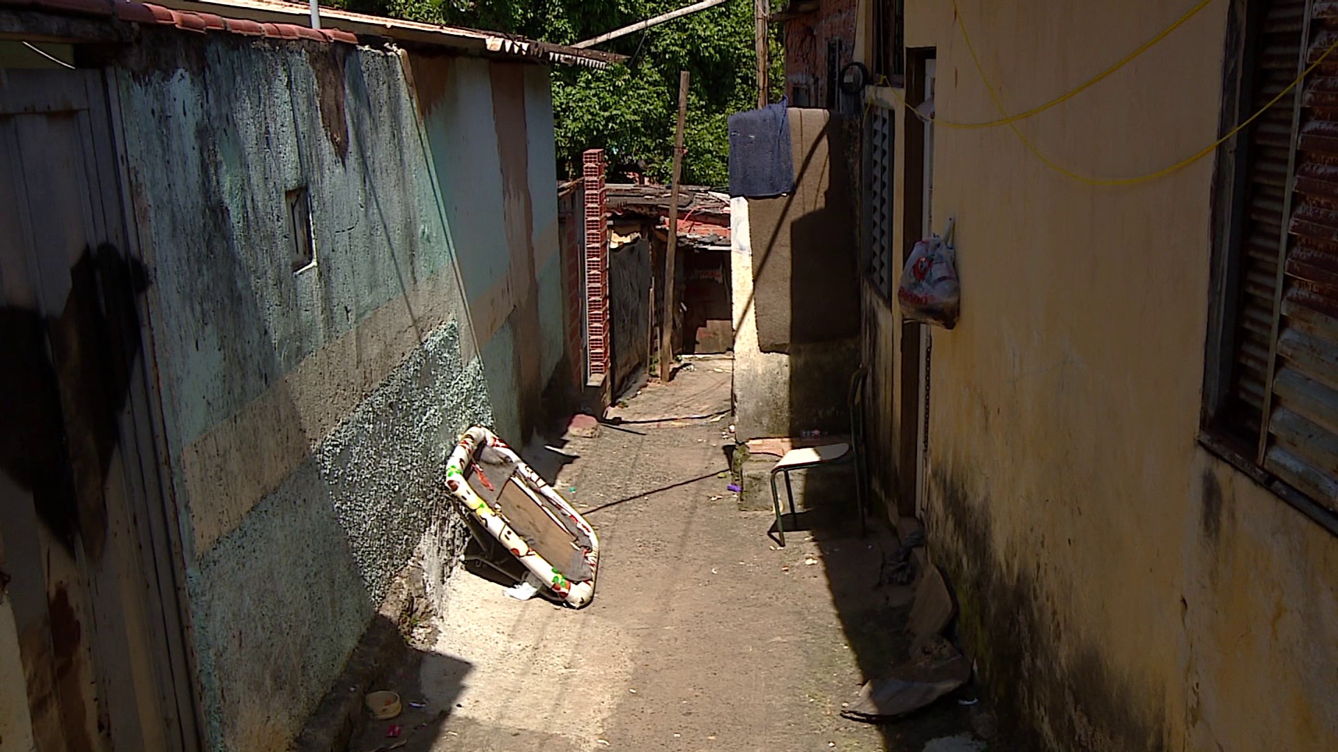 Polícia investiga ferimentos em recém-nascido achado no lixo e tenta identificar mãe no interior de SP