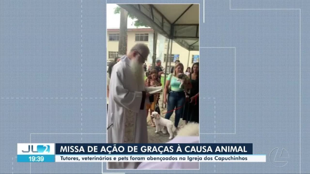 Animais vão à missa e recebem benção em Belém