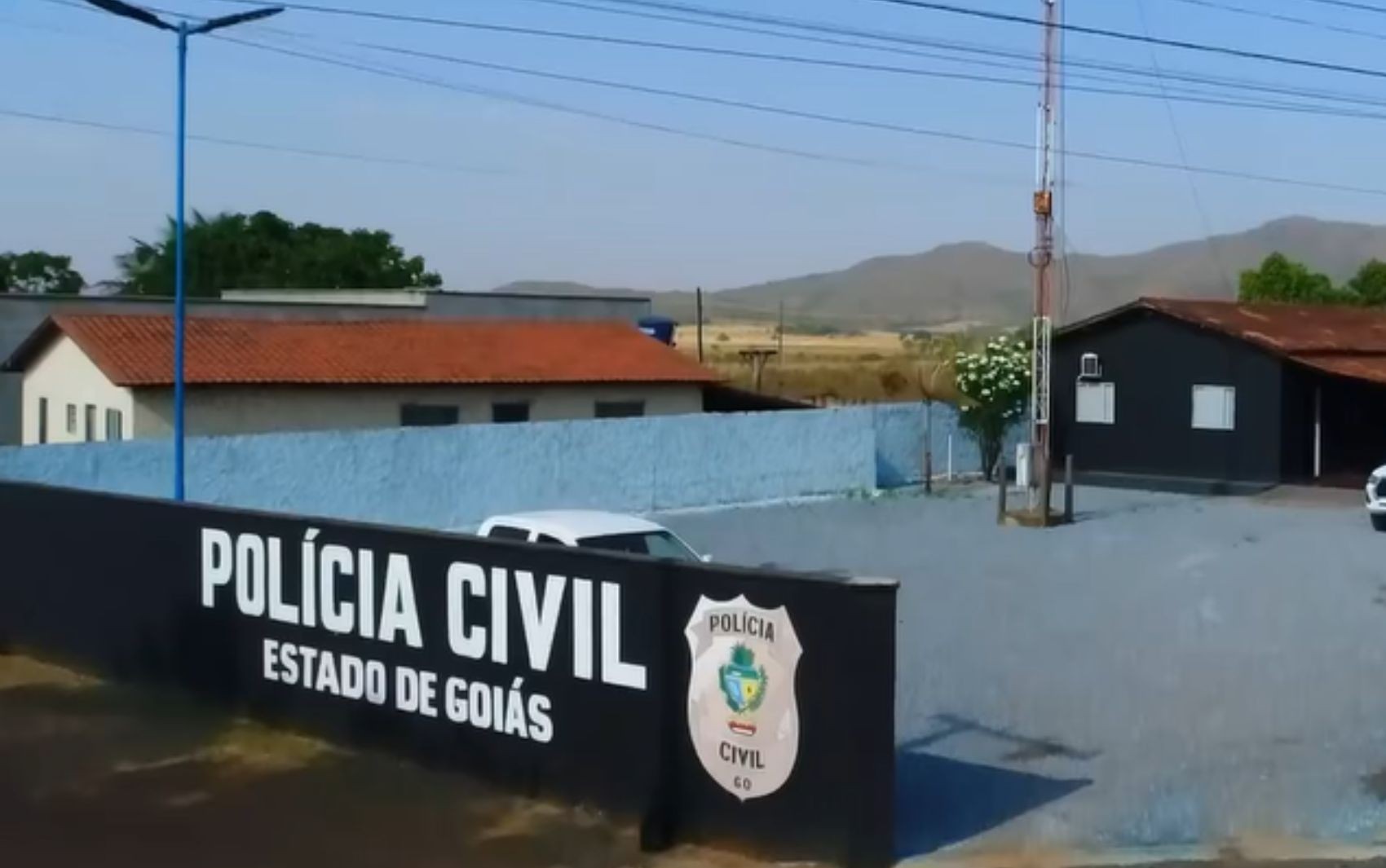 Vereador é suspeito de matar homem dentro de carro, em Goiás