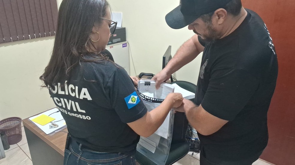 Grupo facilitava pagamentos a credores que enfrentavam dificuldades para receber as verbas junto ao município — Foto: Polícia Civil de Mato Grosso