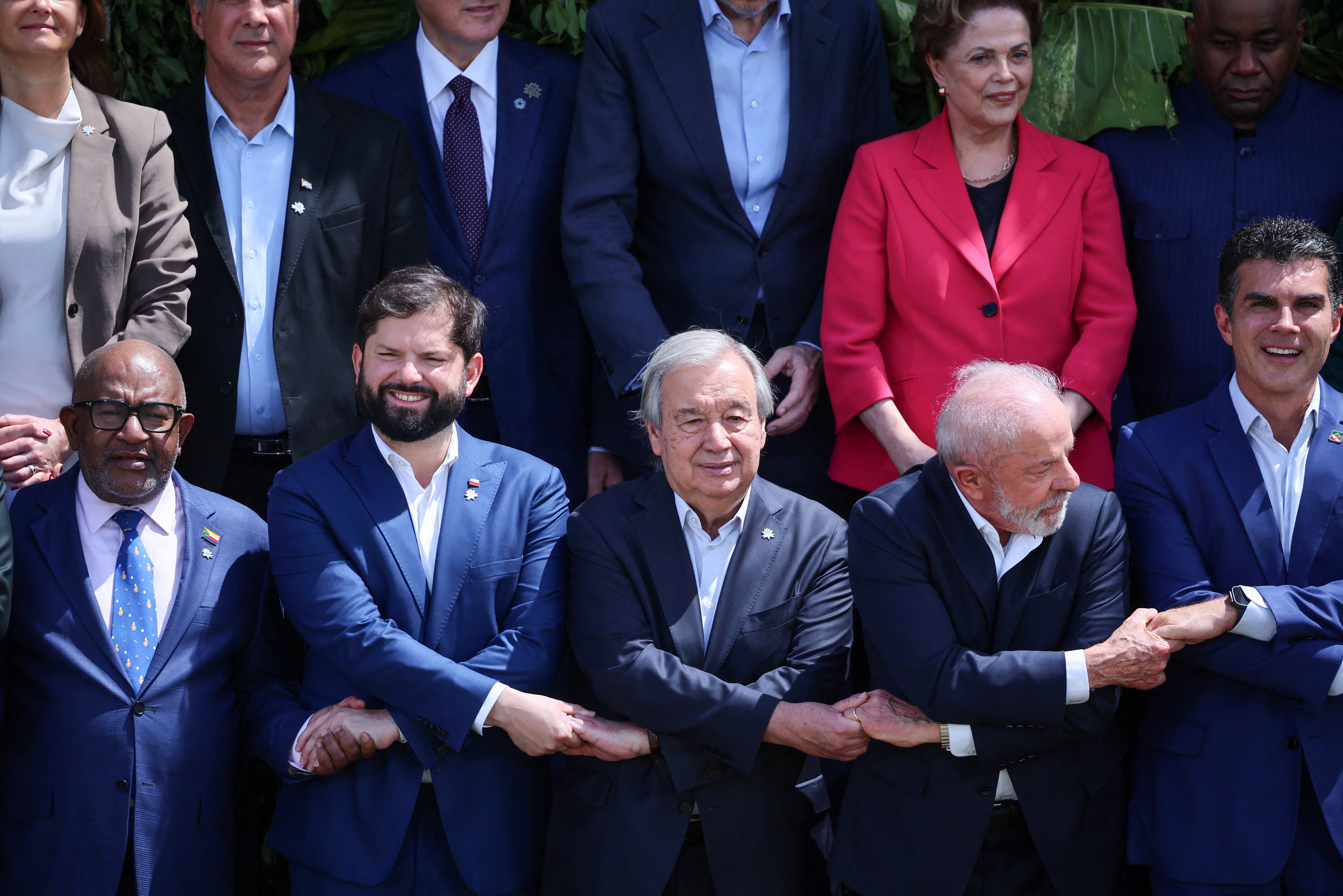 Cúpula de Belém surpreende ao trazer de volta o petróleo para o foco das negociações da COP