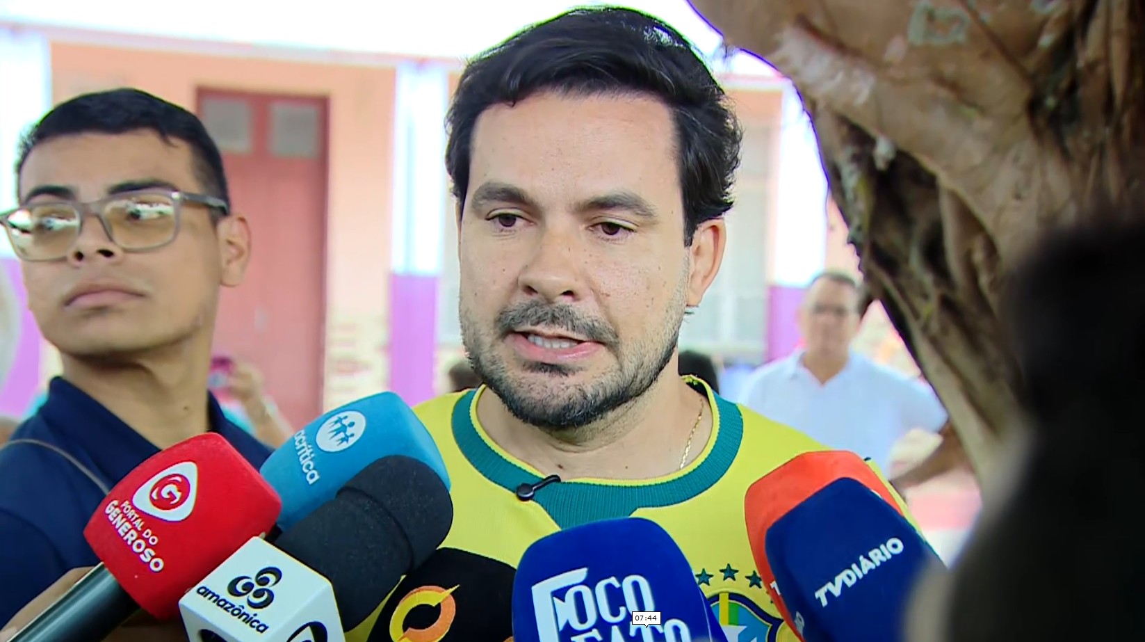 Capitão Alberto Neto (PL) vota em Manaus