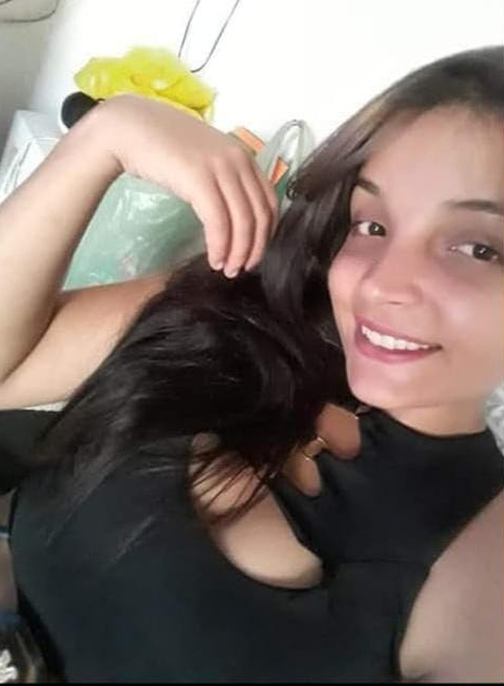 Cláudia Kell de Oliveira Miguel, de 28 anos, foi vítima de feminicídio em Itaporanga, na PB — Foto: Reprodução