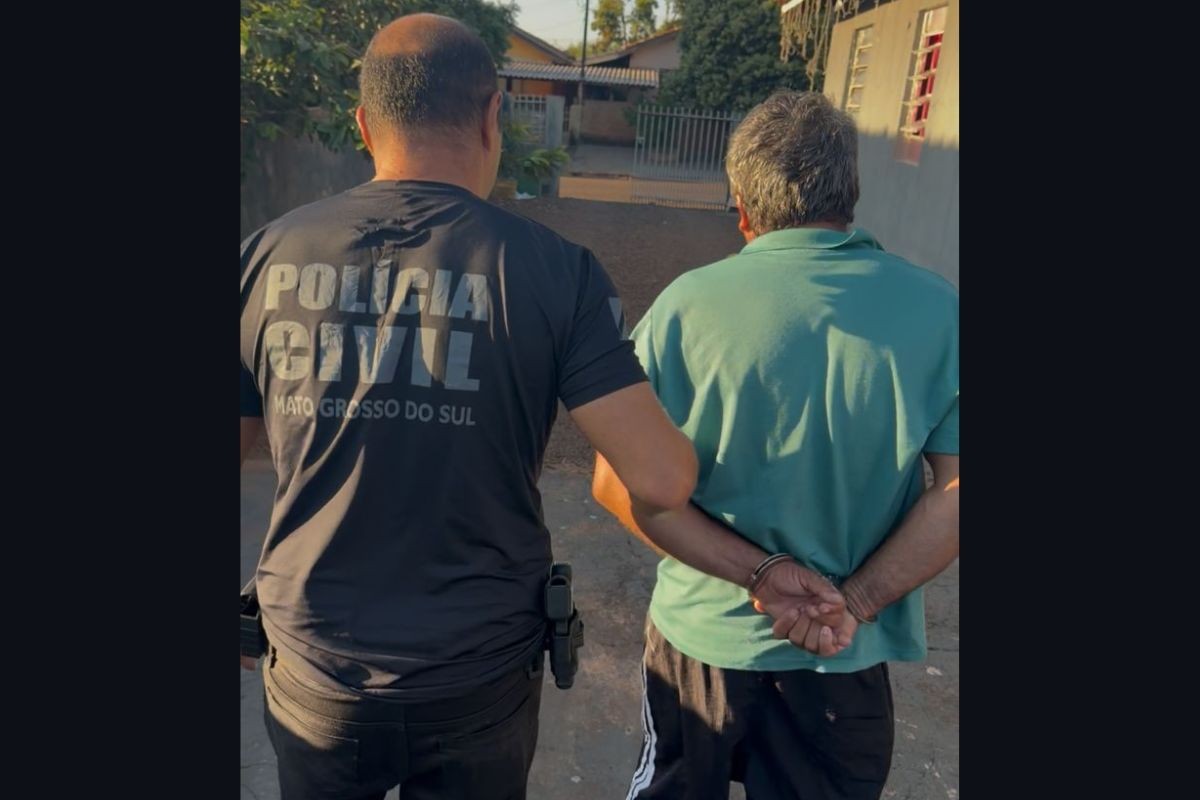 Sorveteiro é preso suspeito de estuprar jovem de 18 anos após fingir pedir água em MS 