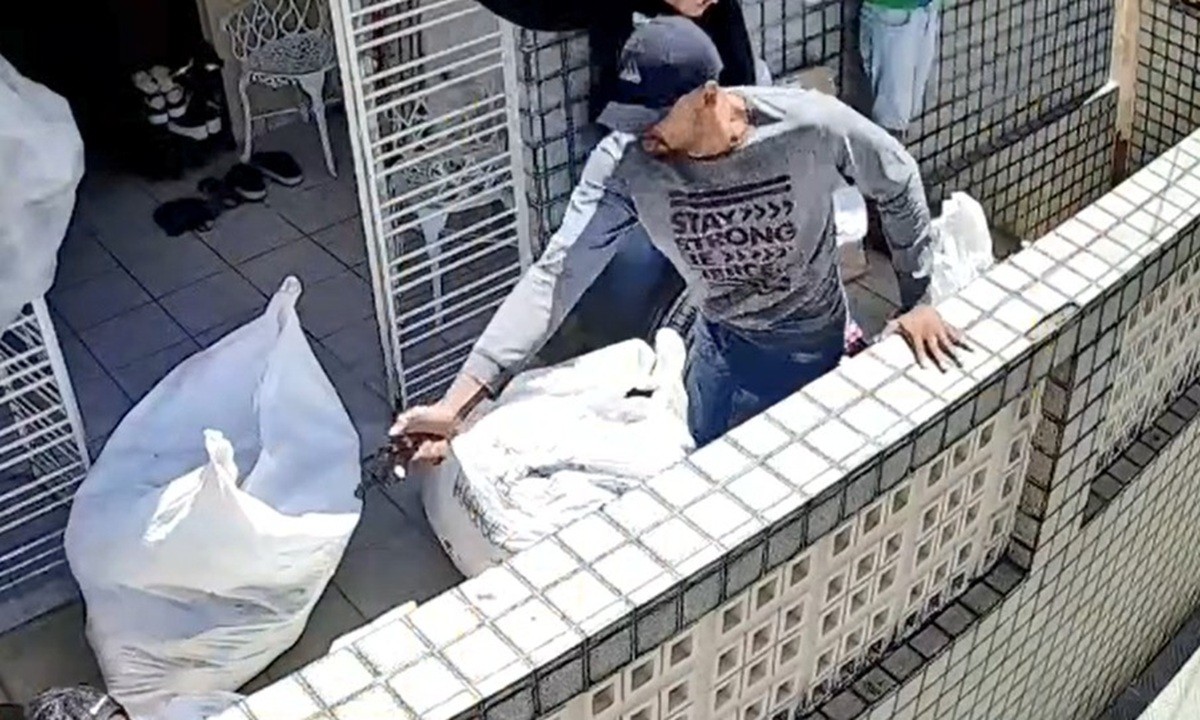 Câmera flagra execução de entregador em ponto de encomendas em Vicência; VÍDEO