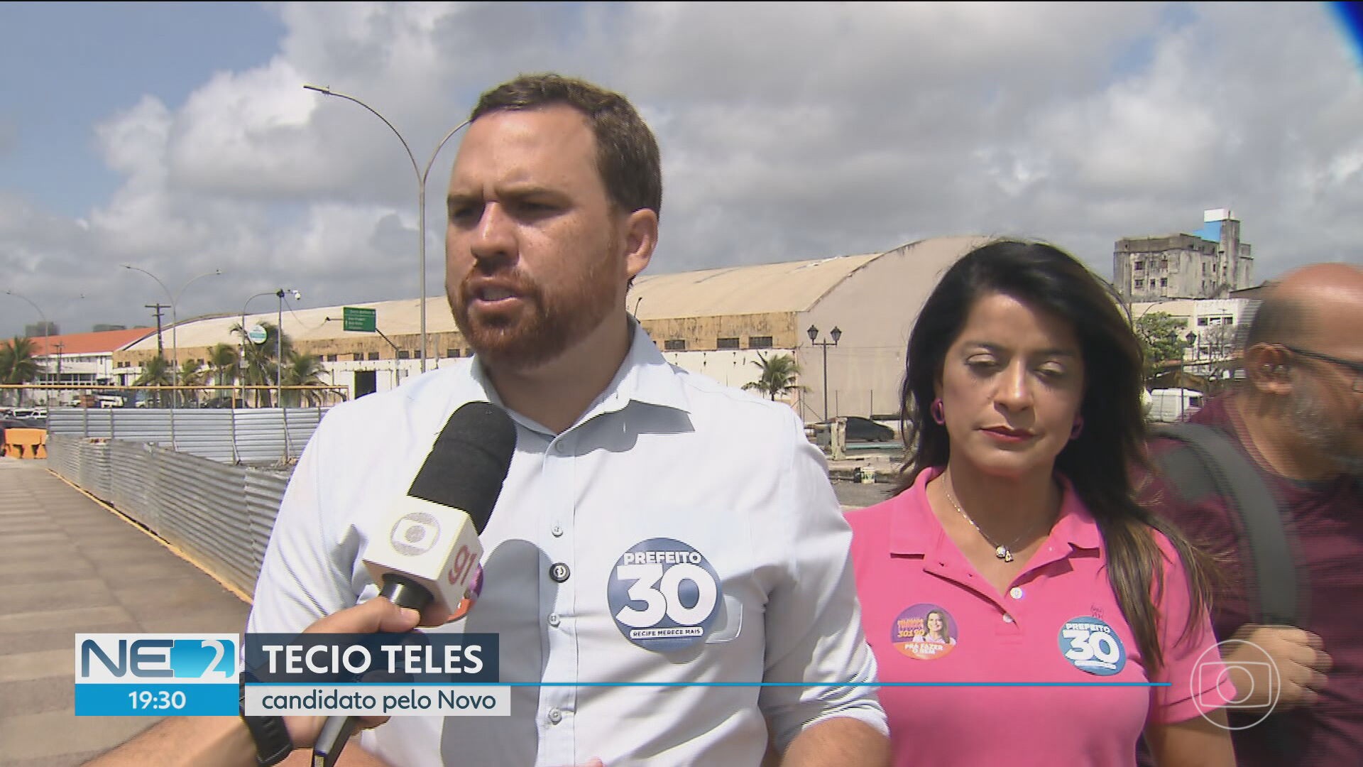 Tecio Teles visita Ponte Giratória e diz que vai ser rigoroso com atraso de obras no Recife