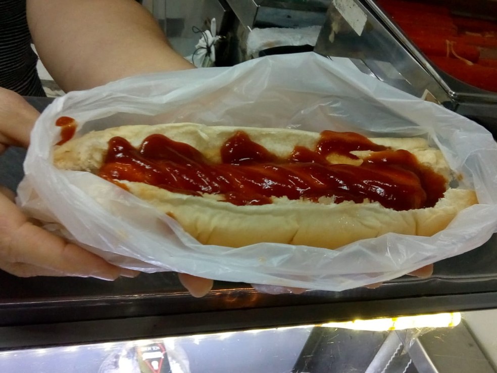 Dia do Cachorro-Quente: quanto custa o hot dog em universidades do