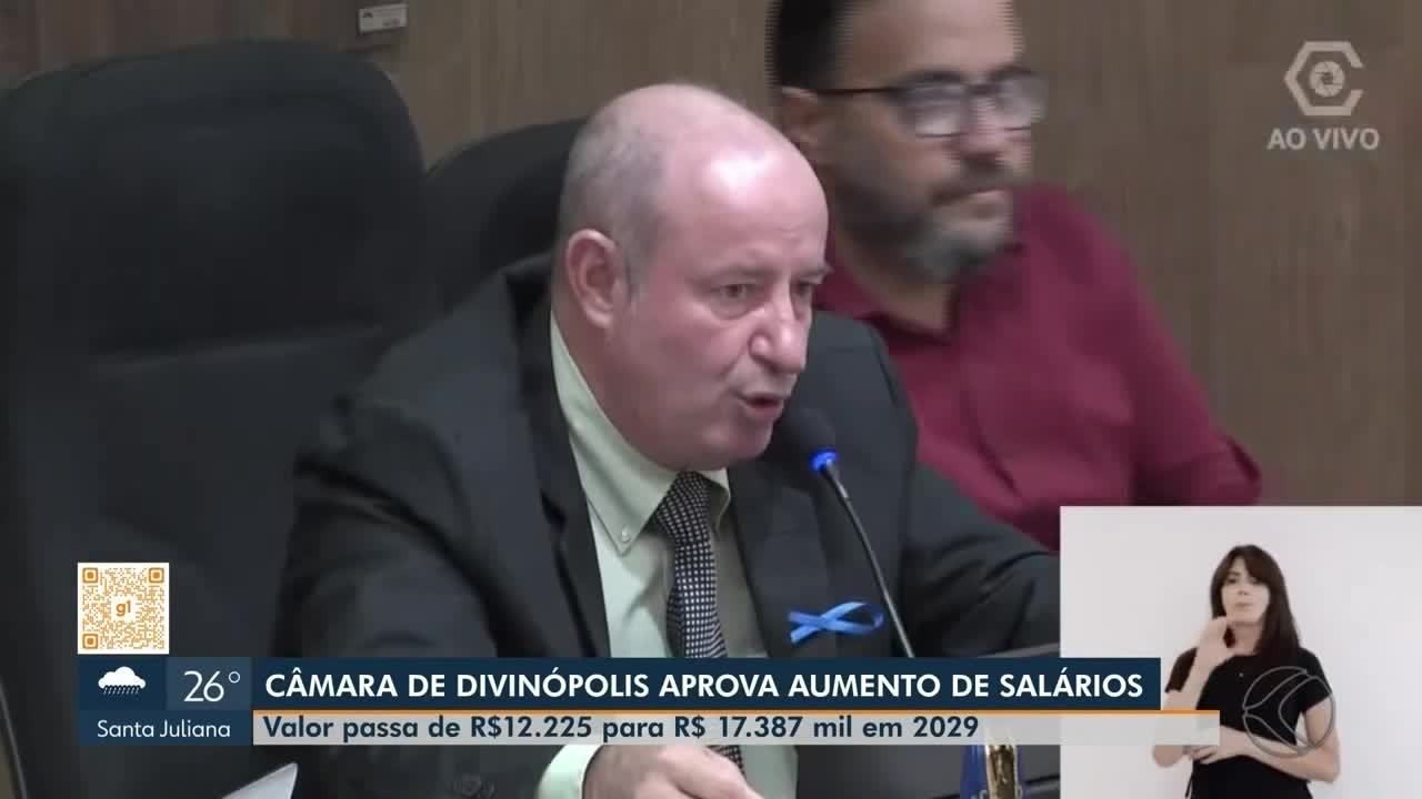 Vereadores de Divinópolis aumentam os salários da próxima legislatura em 42%; acréscimo de 2 vagas vai para segunda votação