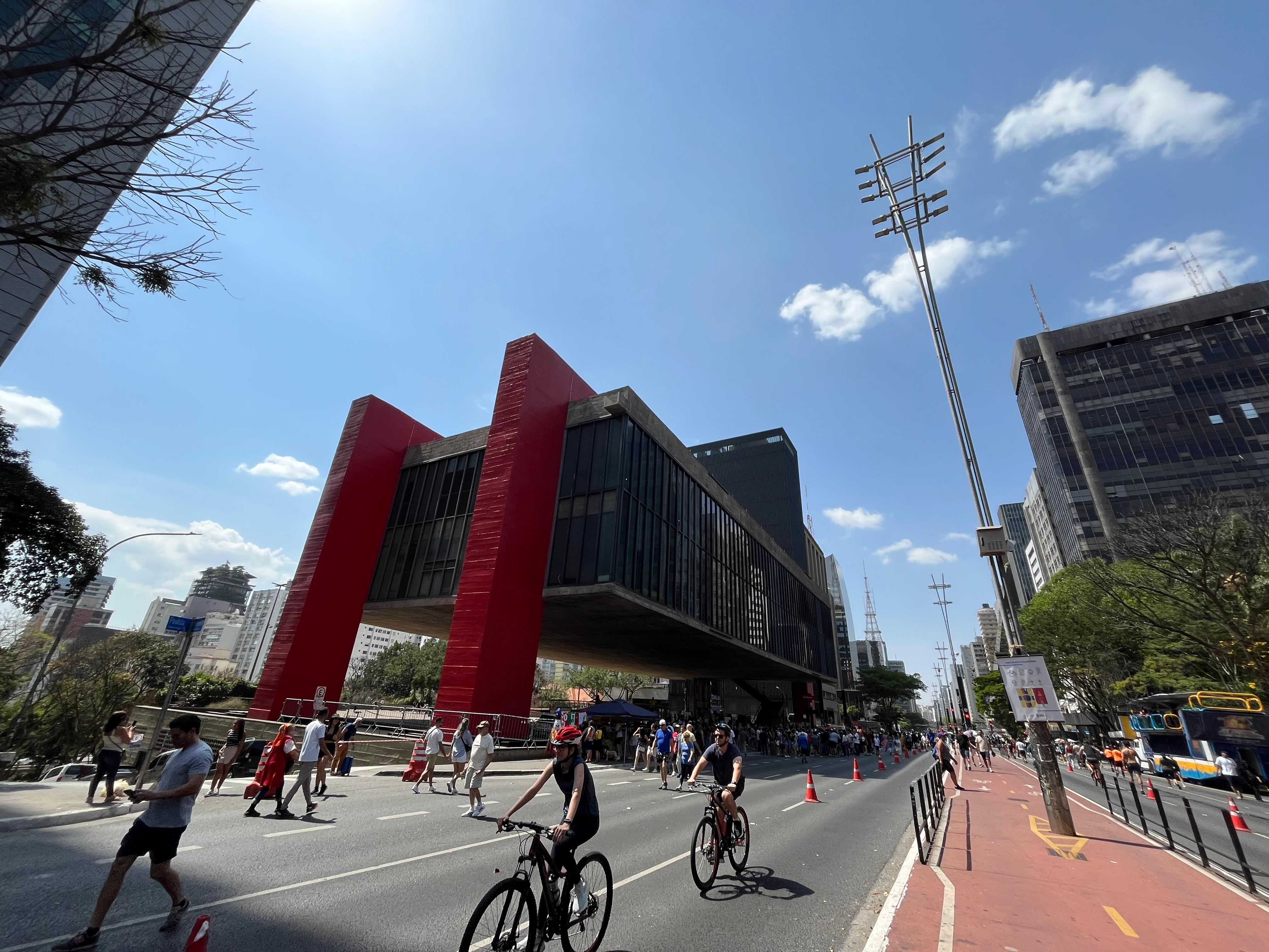 O que abre e o que fecha na cidade de SP no feriado de 9 de Julho