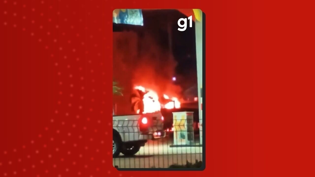 Explosão destrói cabine de caminhão em posto de gasolina na AM-010 e deixa motorista ferido; VÍDEO