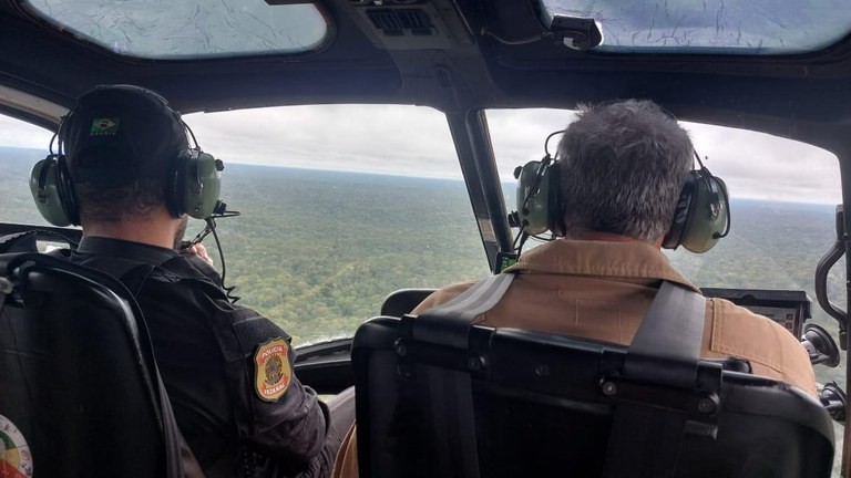 PF realiza operação de combate ao garimpo ilegal no Rio Solimões