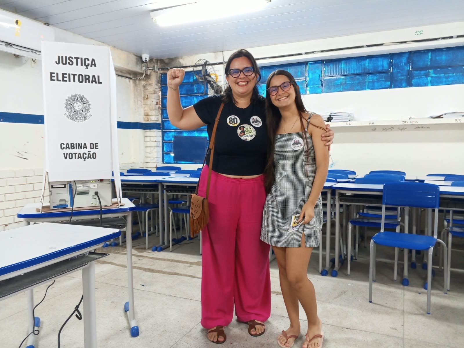 Professora Camila (UP) vota em Vitória de Santo Antão, na Zona da Mata de Pernambuco