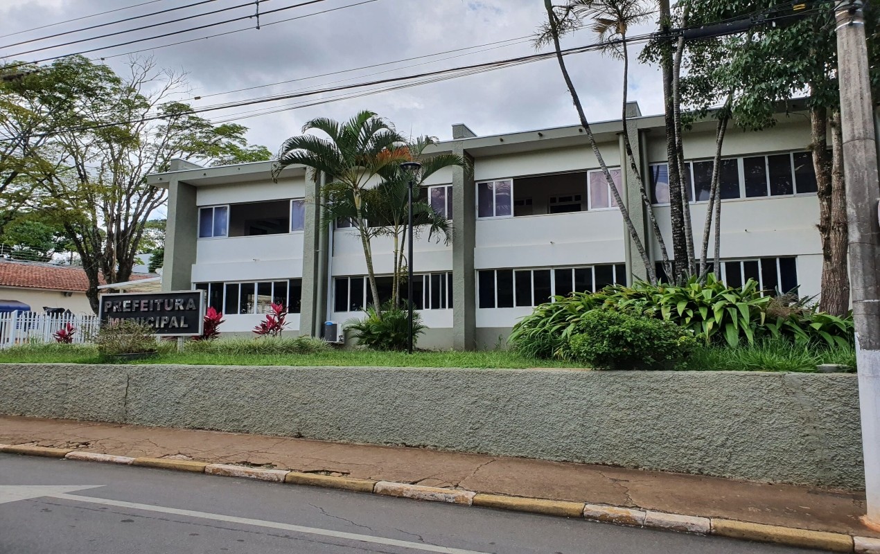 Prefeitura de Capão Bonito esclarece casos de panetones com mofo em cestas de Natal